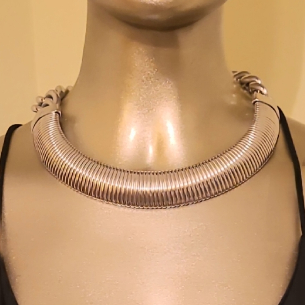 BCBGMAXAZRIA Silver Gaspipe Large Industrial Chain Link Necklace - Picture 16 of 16